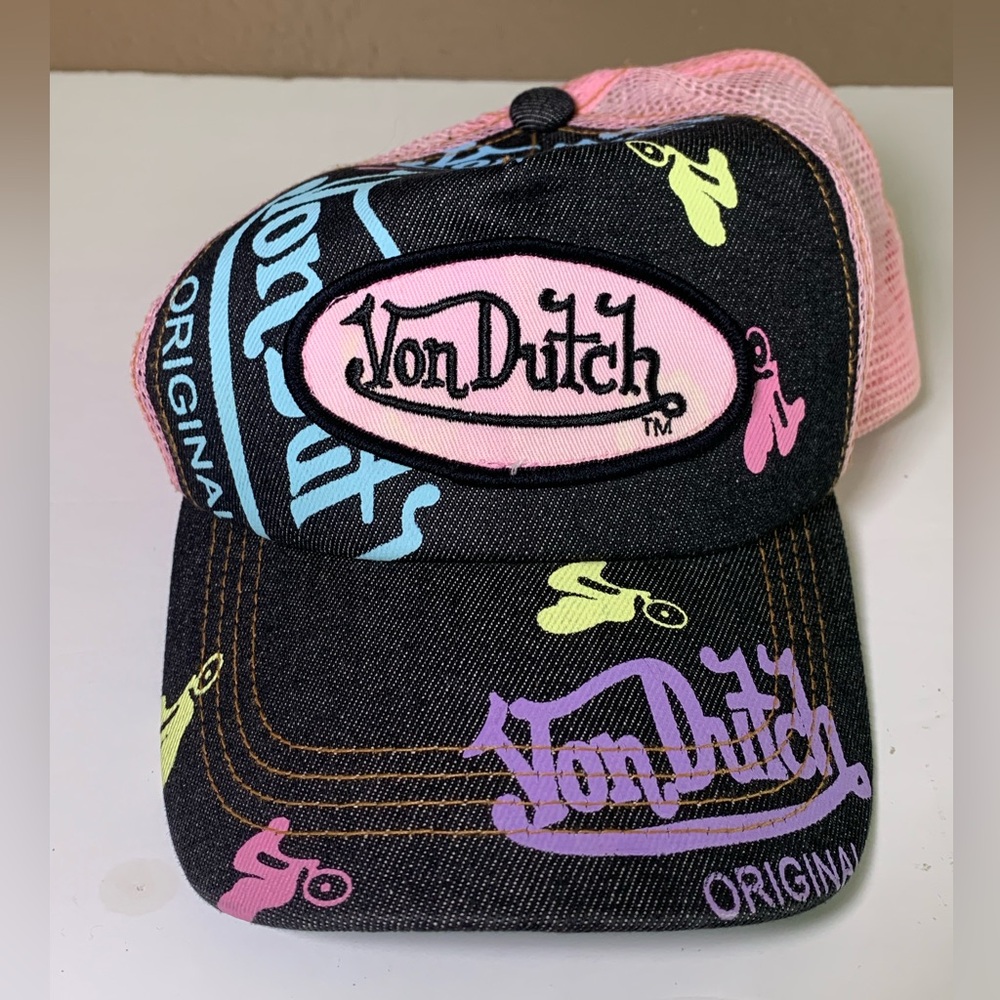 Y2K Von Dutch hat
